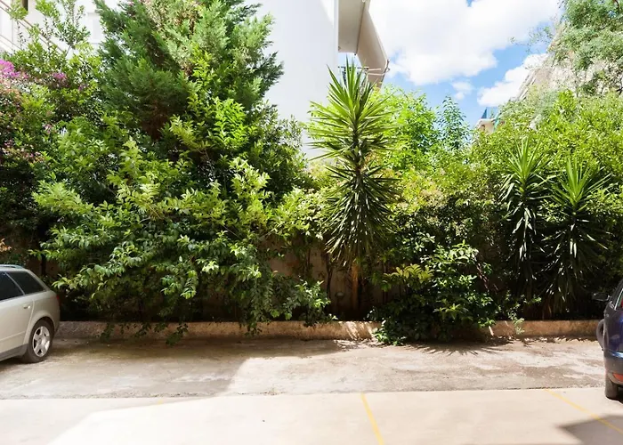 Ma Maison No2 Luxury Suite, Parking, 200Mbps,Metro
